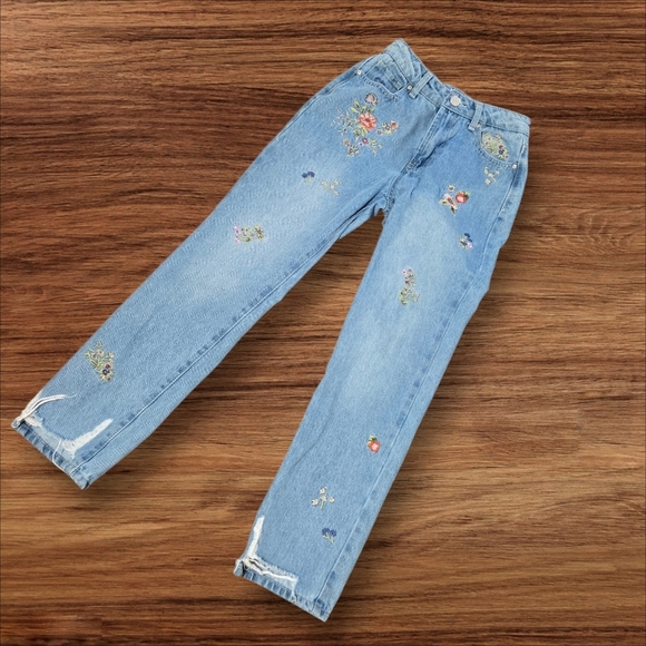 ban jara Denim - Ban Jara Embroidered Floral Light Blue Denim Jeans